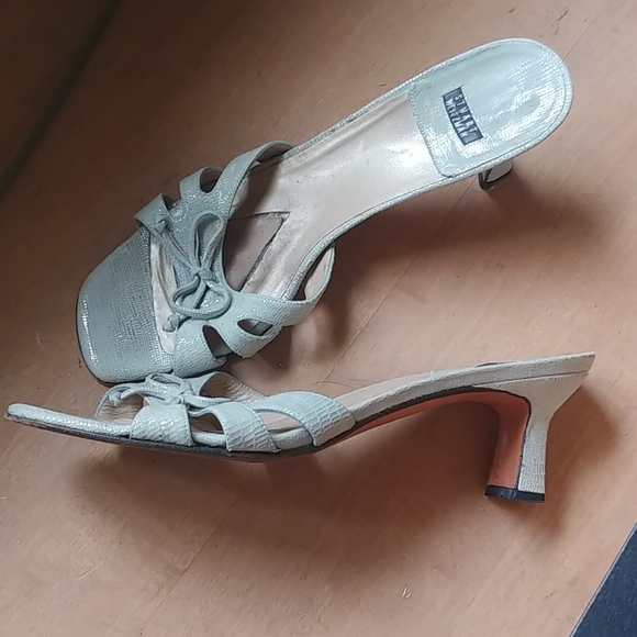 Stuart Weitzman sandals - Picture 2 of 4